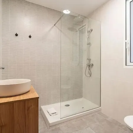 Spacious 4-Bedroom Apartment In The Center Of Prague