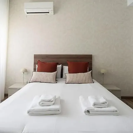 Spacious 4-Bedroom Apartment In The Center Of Prague